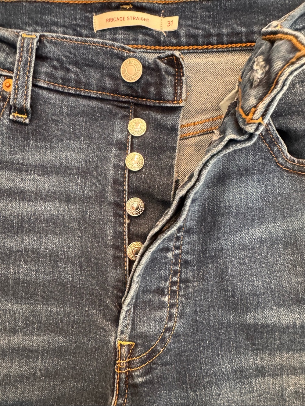 Levi’s Ribcage Straight Button Fly - Picture 4 of 7
